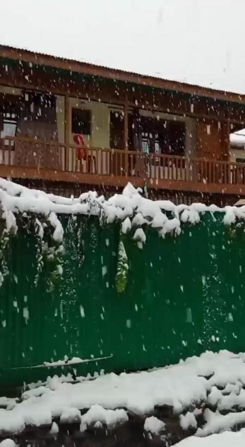 Mir Guest House Pahalgam Exterior photo
