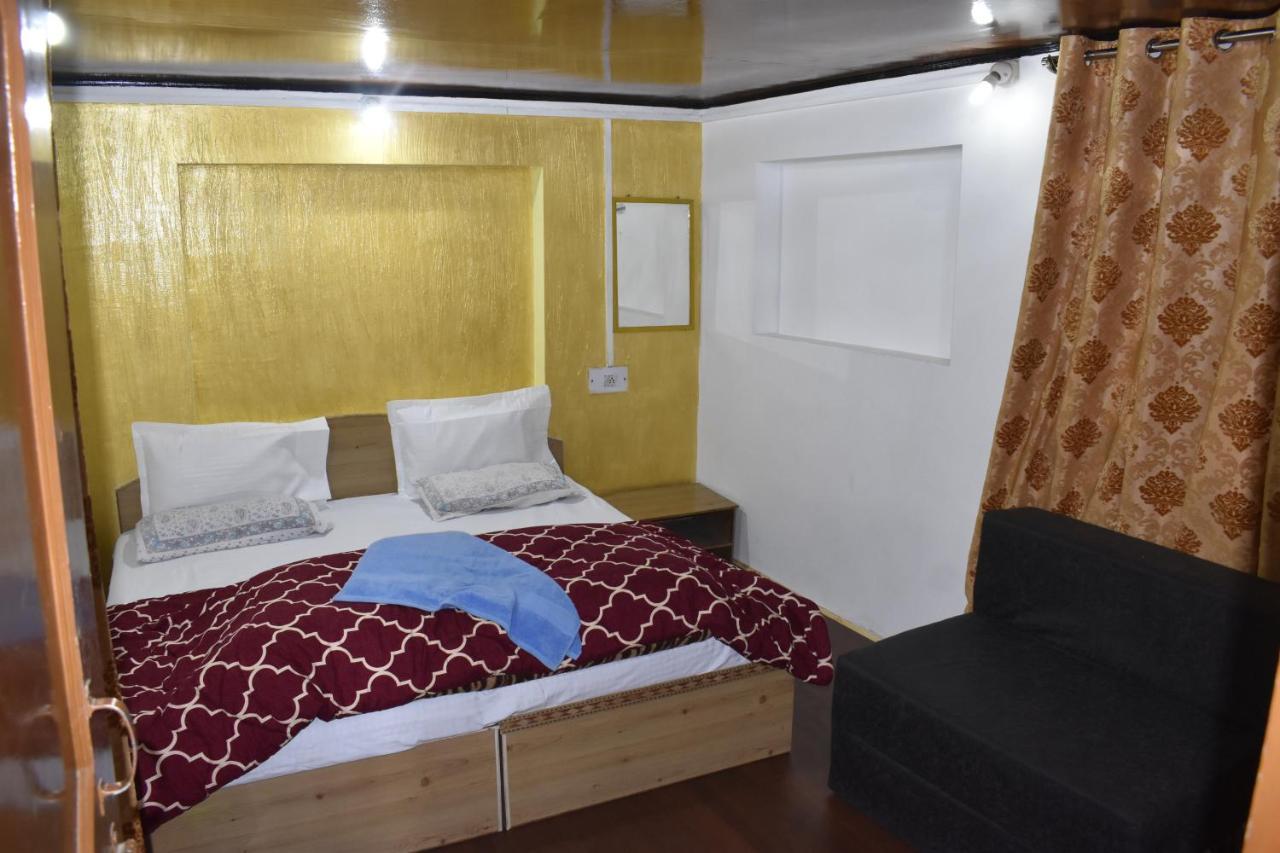 Mir Guest House Pahalgam Exterior photo