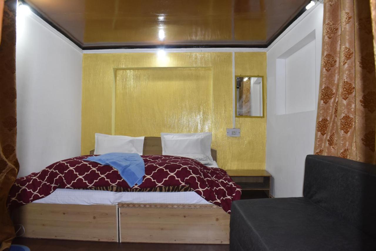 Mir Guest House Pahalgam Exterior photo