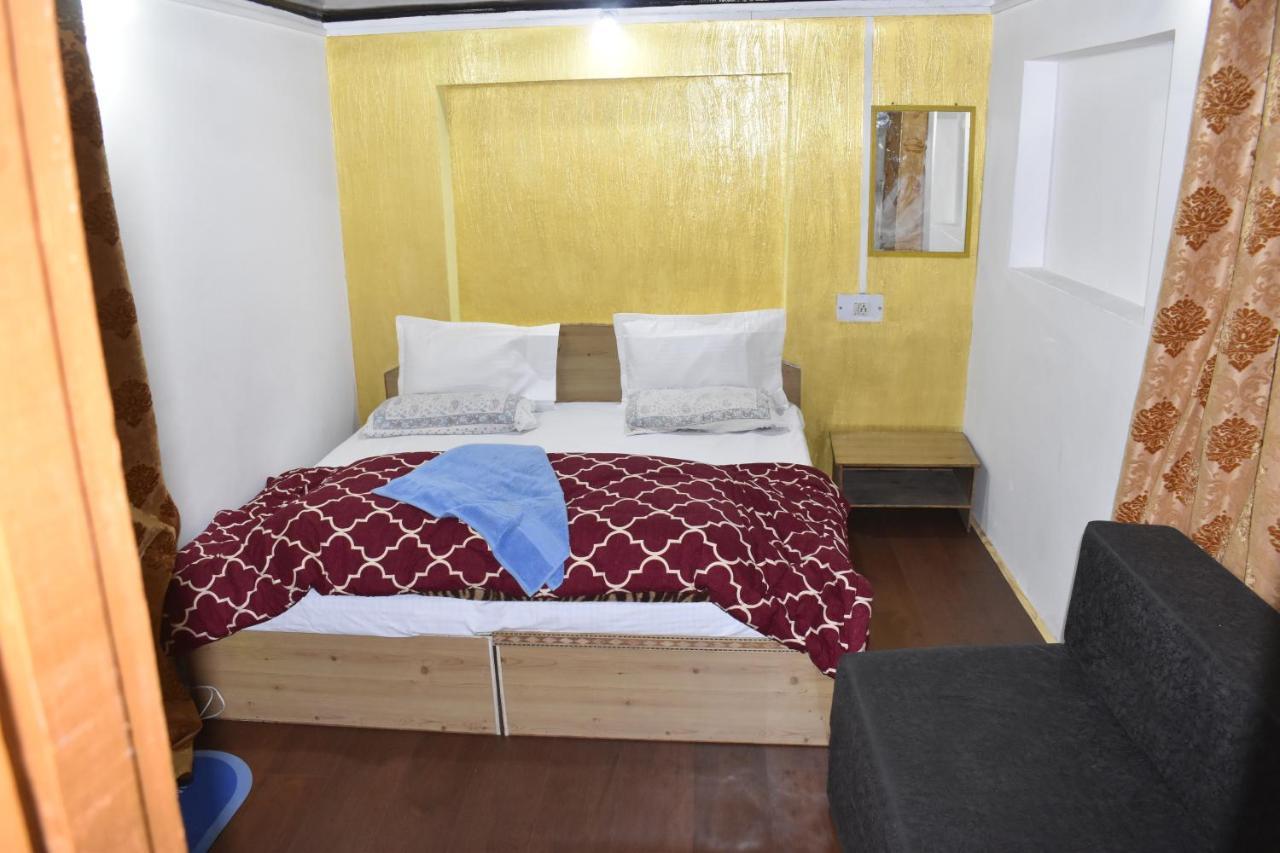 Mir Guest House Pahalgam Exterior photo