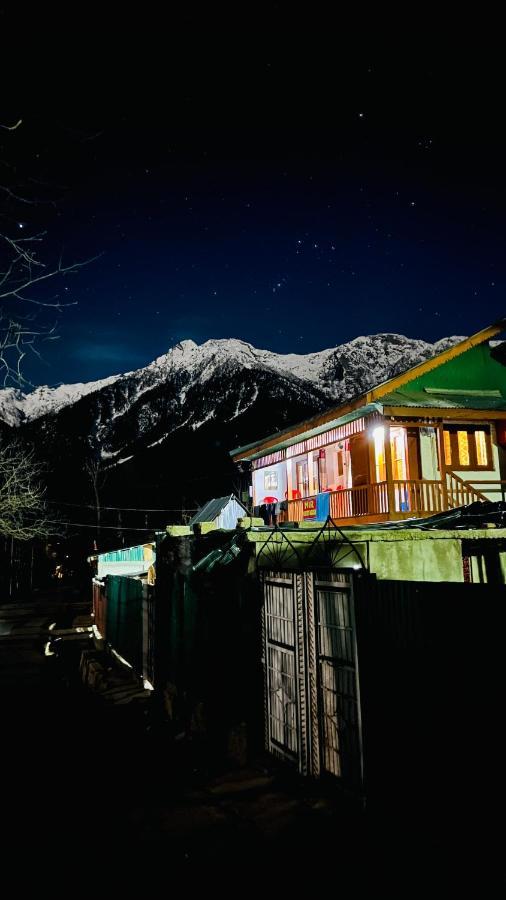 Mir Guest House Pahalgam Exterior photo